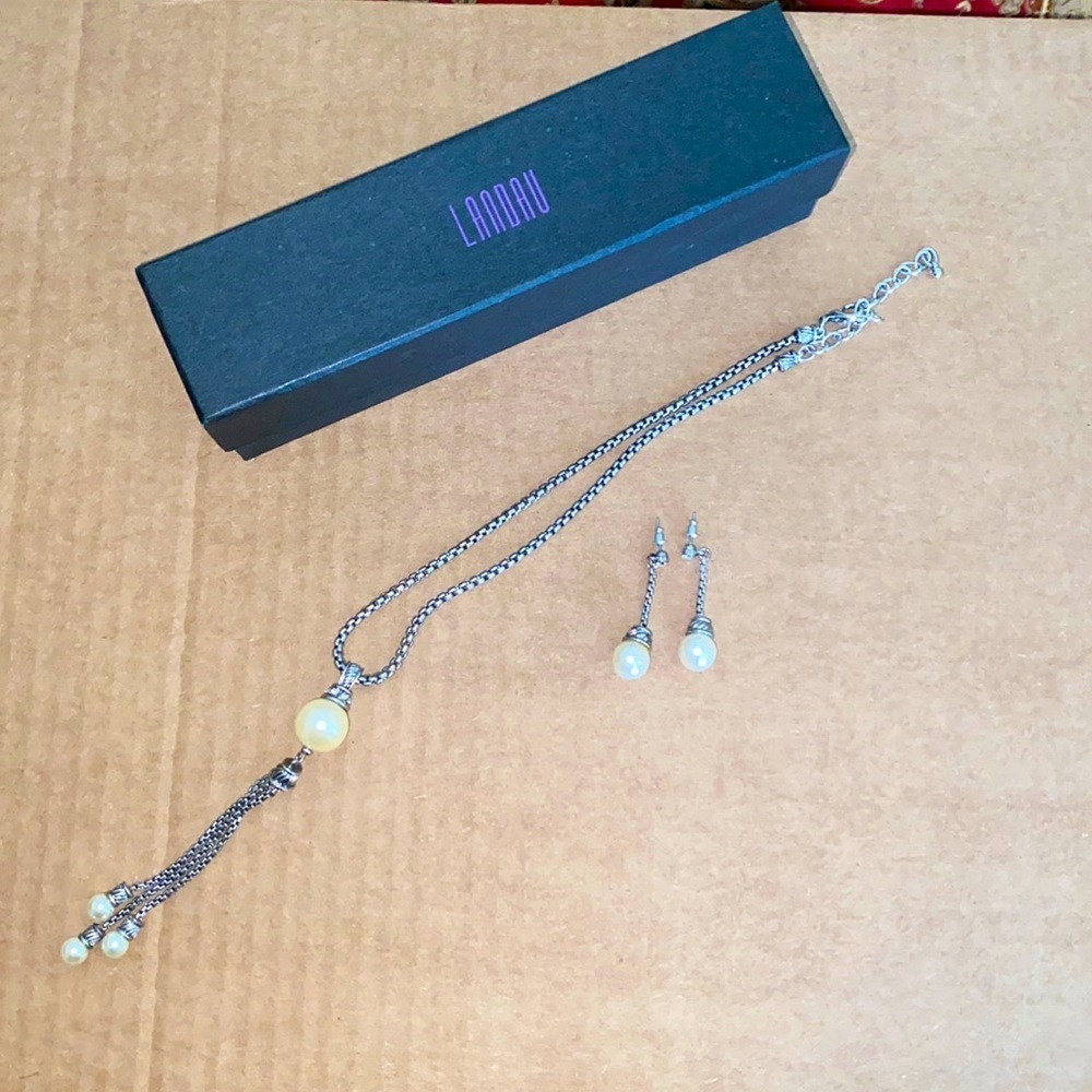 NIB landau necklace and earrings set
